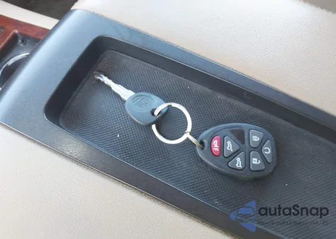 2009 Chevrolet Tahoe Ltz from USA, damaged, VIN 1GNFC33J39R205643